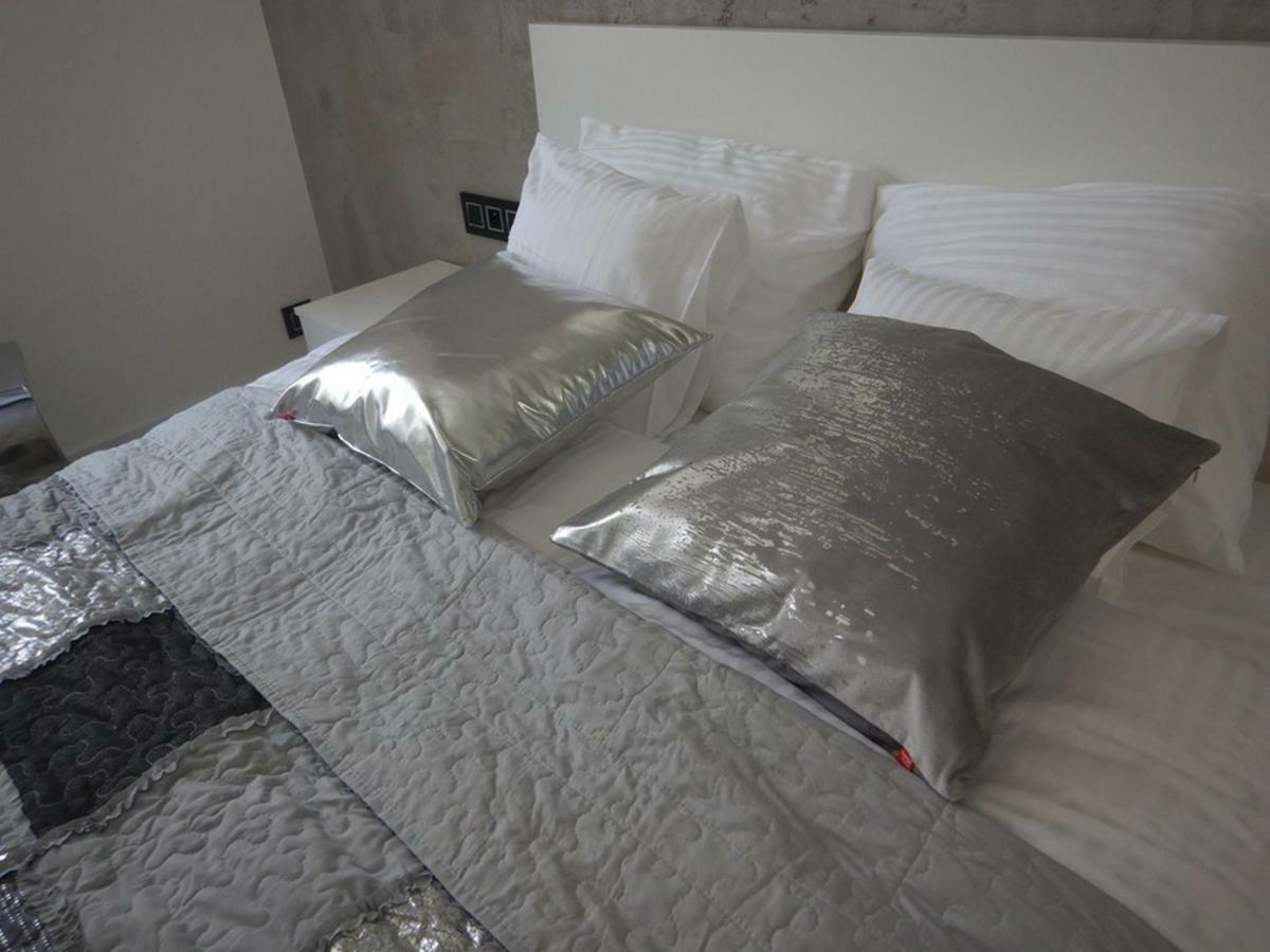 Apartamenty Centrum Z Wanna Dwuosobowa Piotrków Trybunalski Extérieur photo