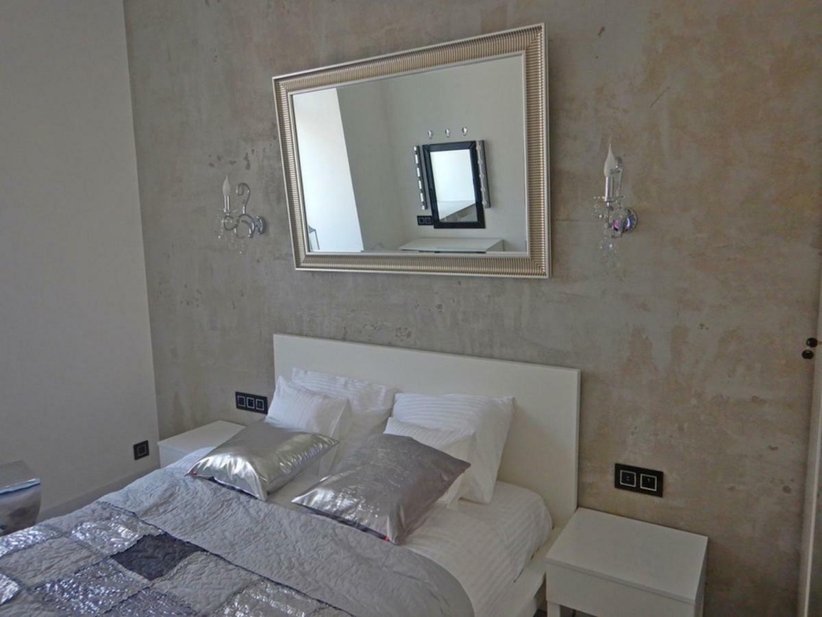 Apartamenty Centrum Z Wanna Dwuosobowa Piotrków Trybunalski Extérieur photo