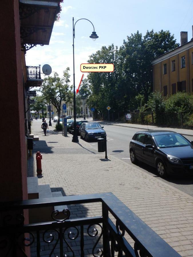 Apartamenty Centrum Z Wanna Dwuosobowa Piotrków Trybunalski Extérieur photo