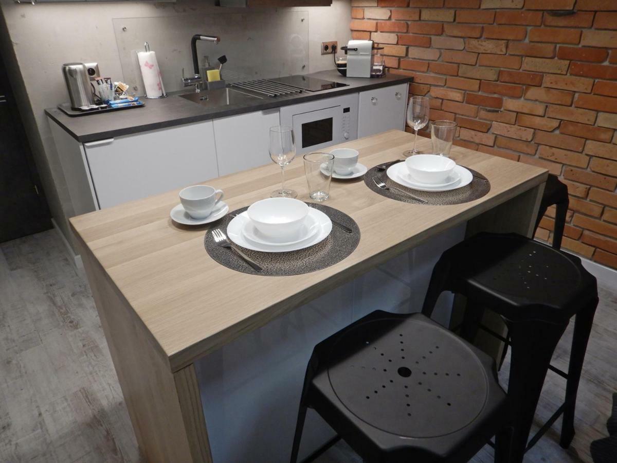 Apartamenty Centrum Z Wanna Dwuosobowa Piotrków Trybunalski Extérieur photo
